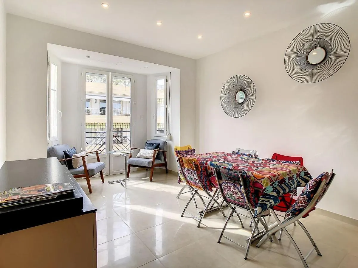 Apartment Quality 2 Bedroom Pasteur, 5 Mins From Croisettte 352 Cannes France