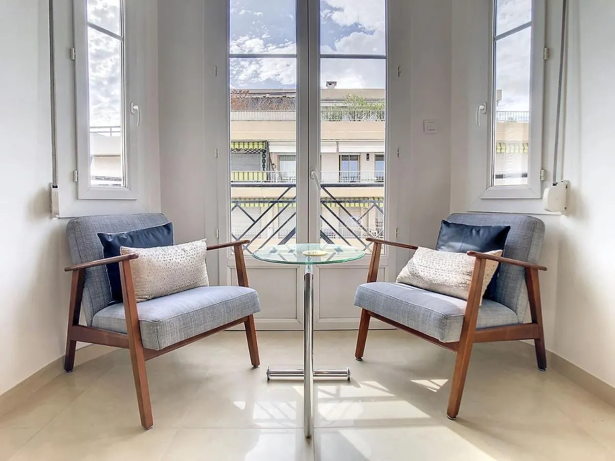 Quality 2 Bedroom Pasteur, 5 Mins From Croisettte 352 Cannes Francia